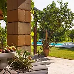 Вилла Giardino Tropicale Eco-friendly Private Pools *