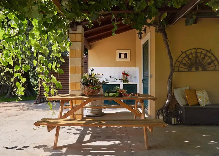 Вилла Giardino Tropicale Eco-friendly Private Pools Lido di Noto