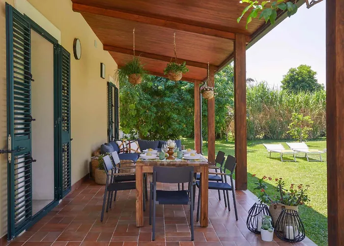 Вилла Giardino Tropicale Eco-friendly Private Pools *